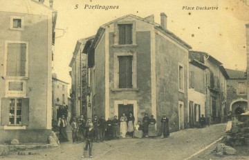 medium_PORTIRAGNES_place_Duchartre.jpg