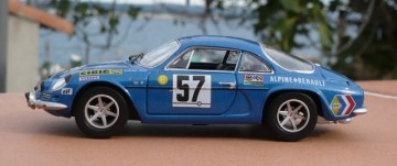 medium_alpine_a110_2.jpg